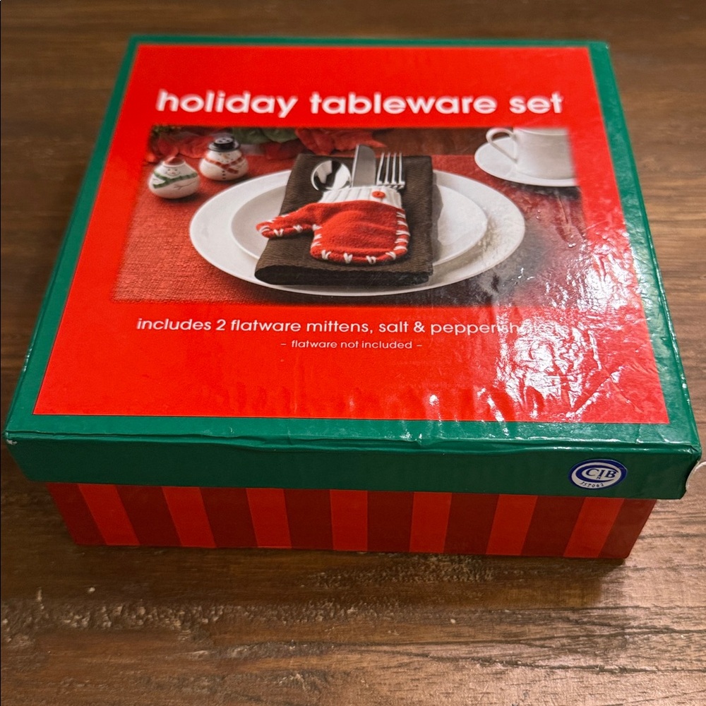 Holiday Tableware Set for Two - Picture 6 of 6